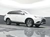 25 thumbnail image of  2019 Mitsubishi Outlander SE