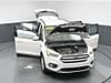 36 thumbnail image of  2017 Ford Escape SE