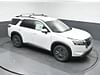 33 thumbnail image of  2025 Nissan Pathfinder SV