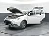 42 thumbnail image of  2019 Mitsubishi Outlander SE