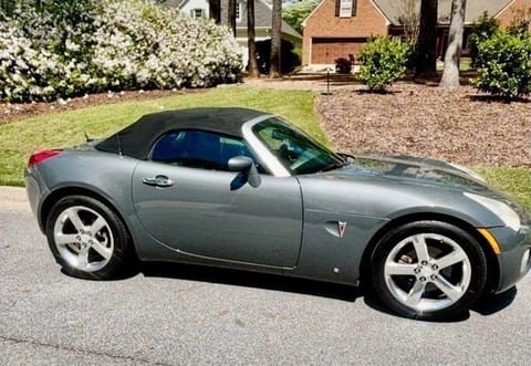 1 image of 2008 Pontiac Solstice Base