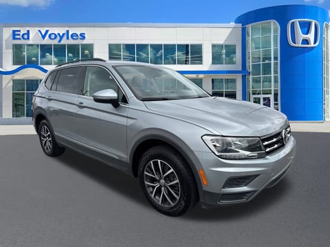 1 image of 2020 Volkswagen Tiguan SE
