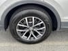 17 thumbnail image of  2020 Volkswagen Tiguan SE