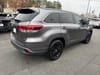 7 thumbnail image of  2019 Toyota Highlander SE