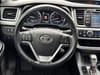 16 thumbnail image of  2019 Toyota Highlander SE