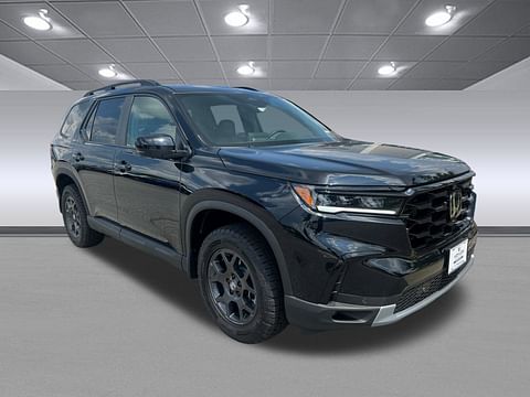 1 image of 2025 Honda Pilot TrailSport