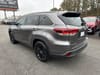 5 thumbnail image of  2019 Toyota Highlander SE