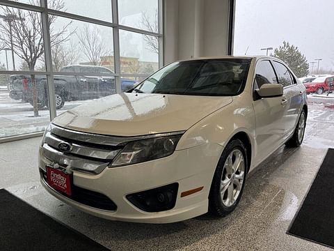 1 image of 2012 Ford Fusion SE