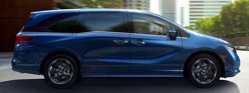 New 2023 Honda Odyssey in blurry motion