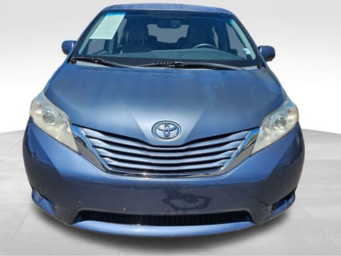 2015 Toyota Sienna LE