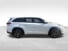 8 thumbnail image of  2017 Toyota Highlander LE