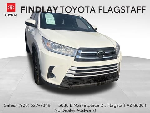1 image of 2017 Toyota Highlander LE
