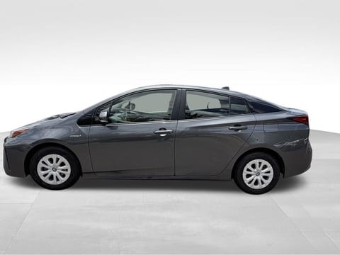 2020 Toyota Prius LE