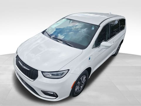 2022 Chrysler Pacifica Hybrid Touring L