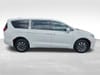 14 thumbnail image of  2022 Chrysler Pacifica Hybrid Touring L