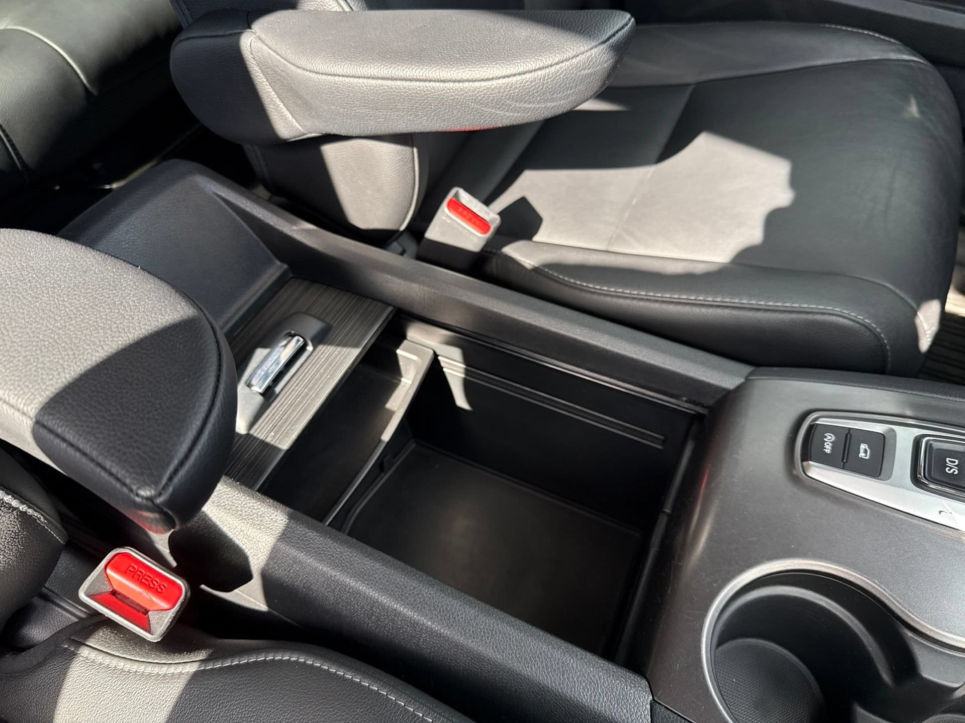 2022 Honda Pilot SE - Photo 29