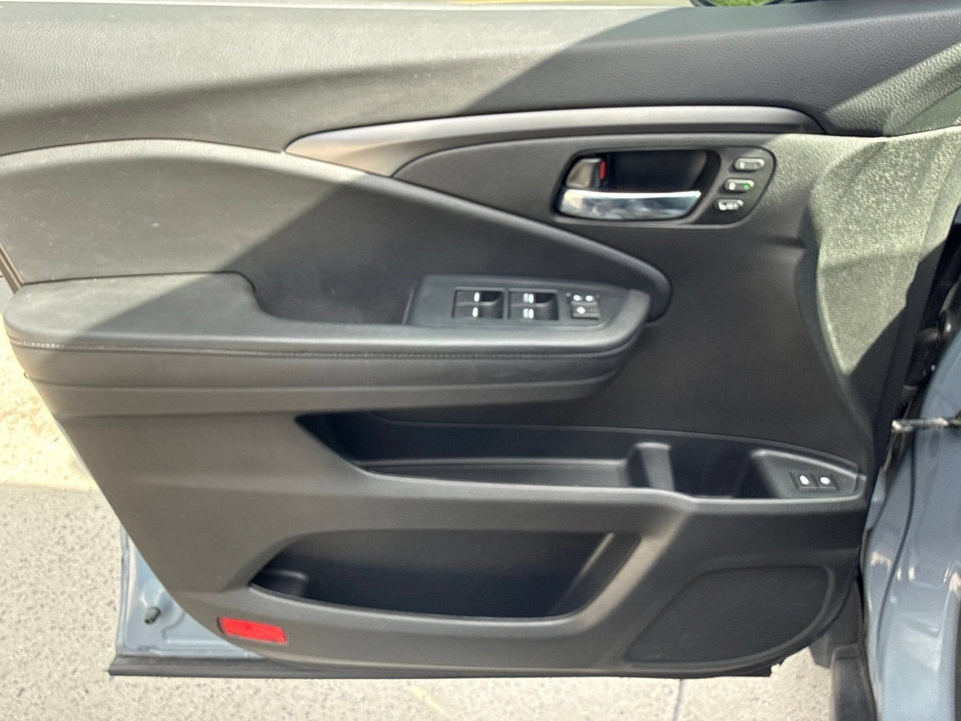 2022 Honda Pilot SE - Photo 18
