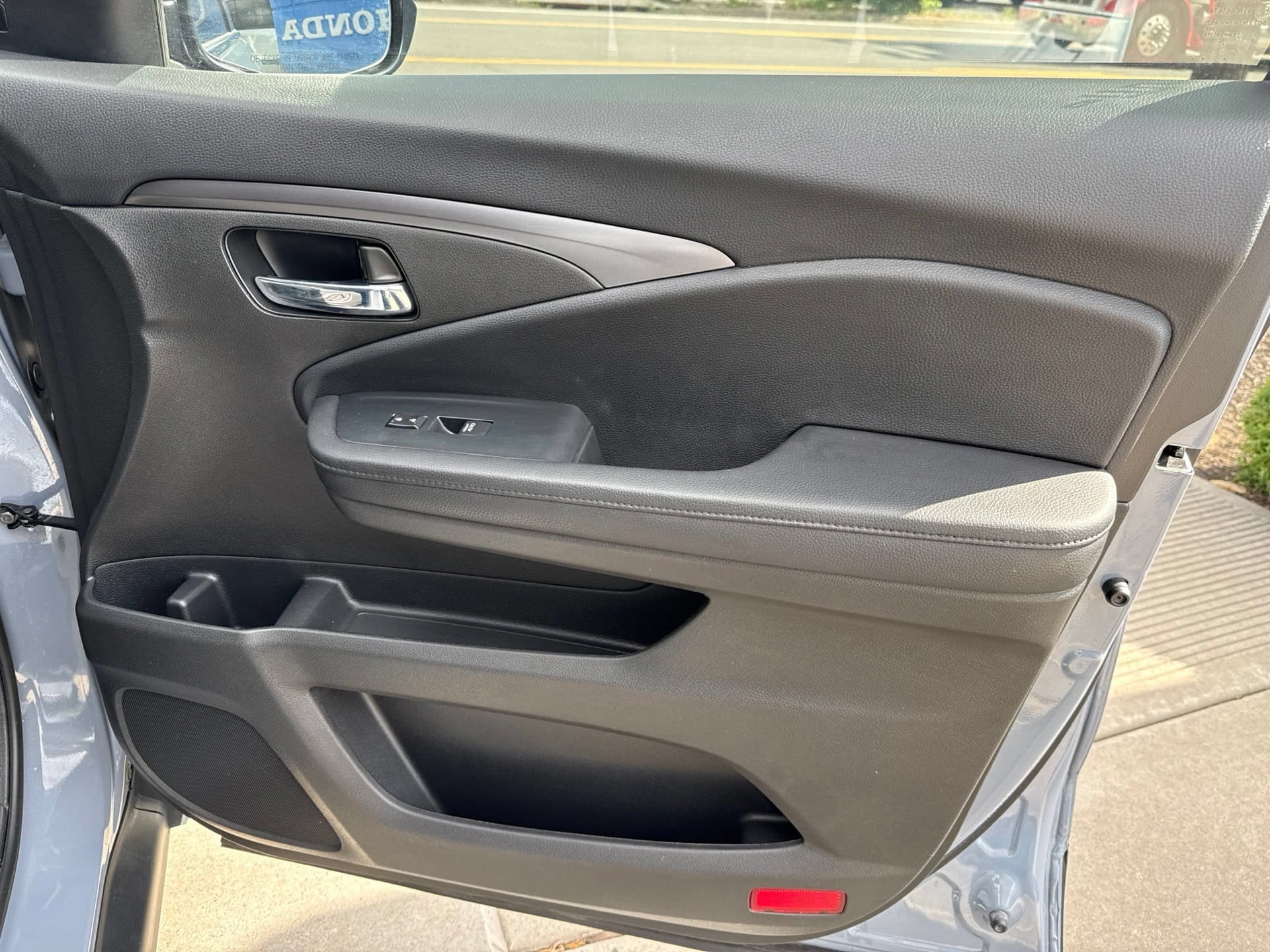 2022 Honda Pilot SE - Photo 31