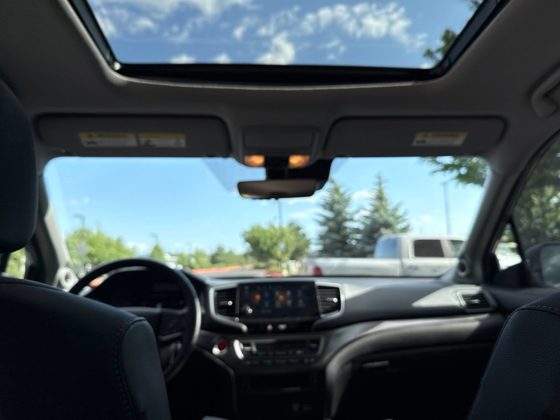 2022 Honda Pilot SE - Photo 22