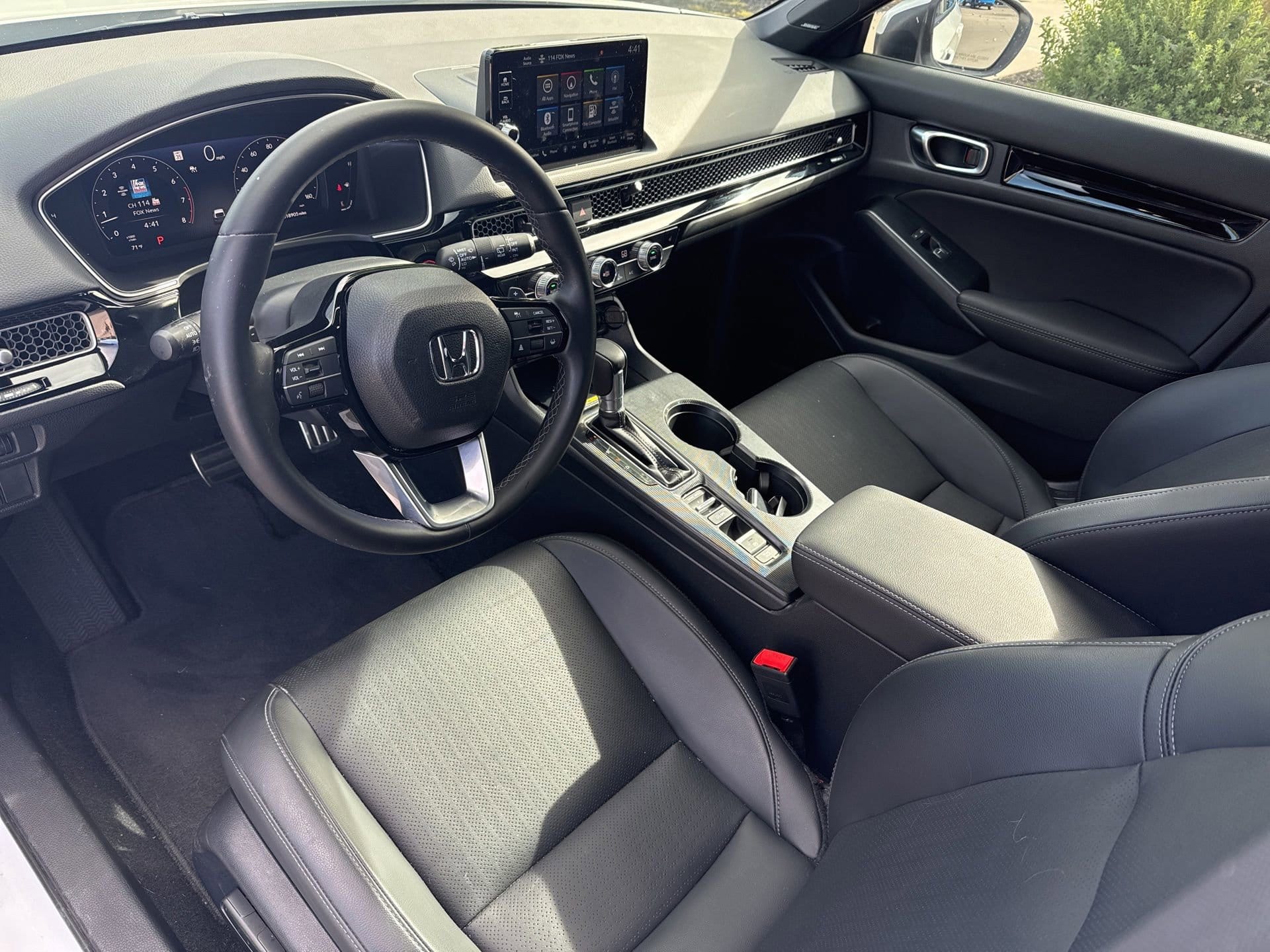 2023 Honda Civic Hatchback Sport Touring - Photo 8