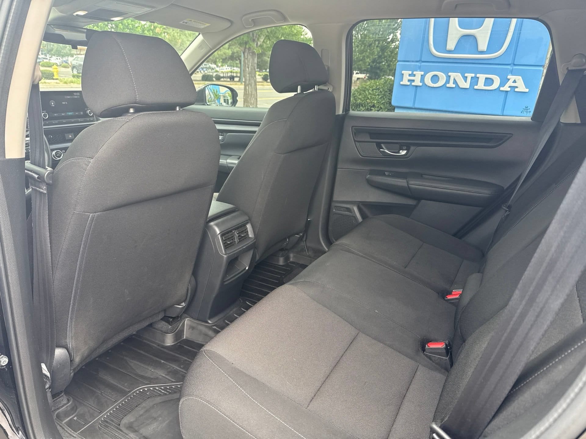 2023 Honda CR-V LX - Photo 22