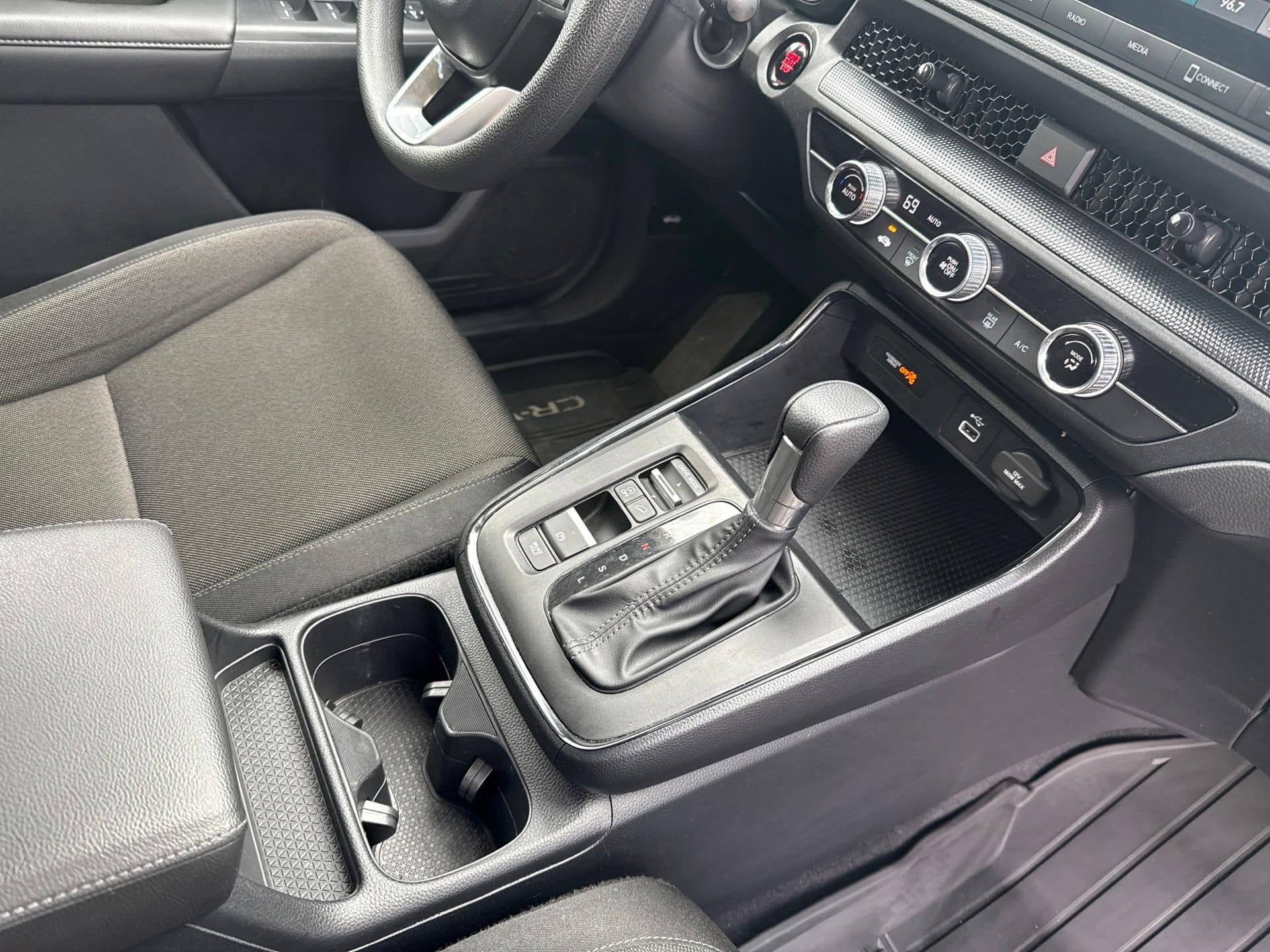 2023 Honda CR-V LX - Photo 29