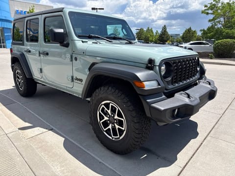 2024 Jeep Wrangler Sport