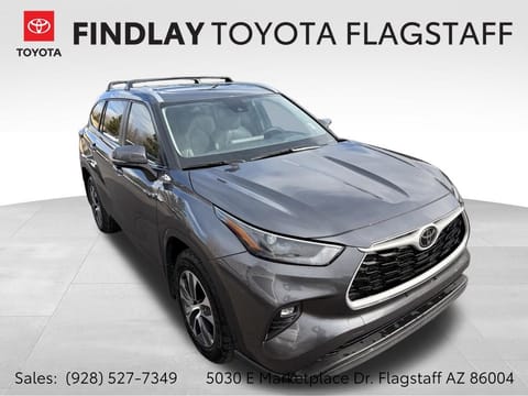 1 image of 2024 Toyota Highlander XLE
