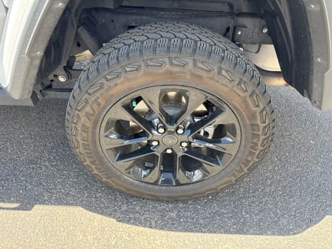 2025 Jeep Gladiator Nighthawk