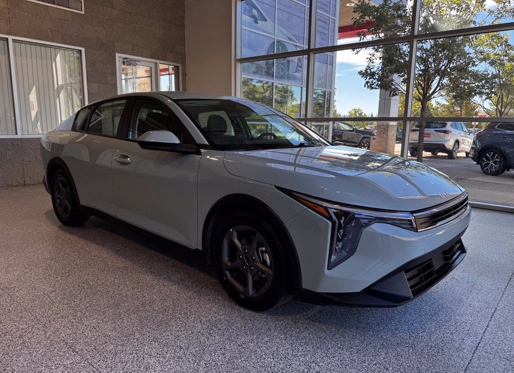 2025 Kia K4