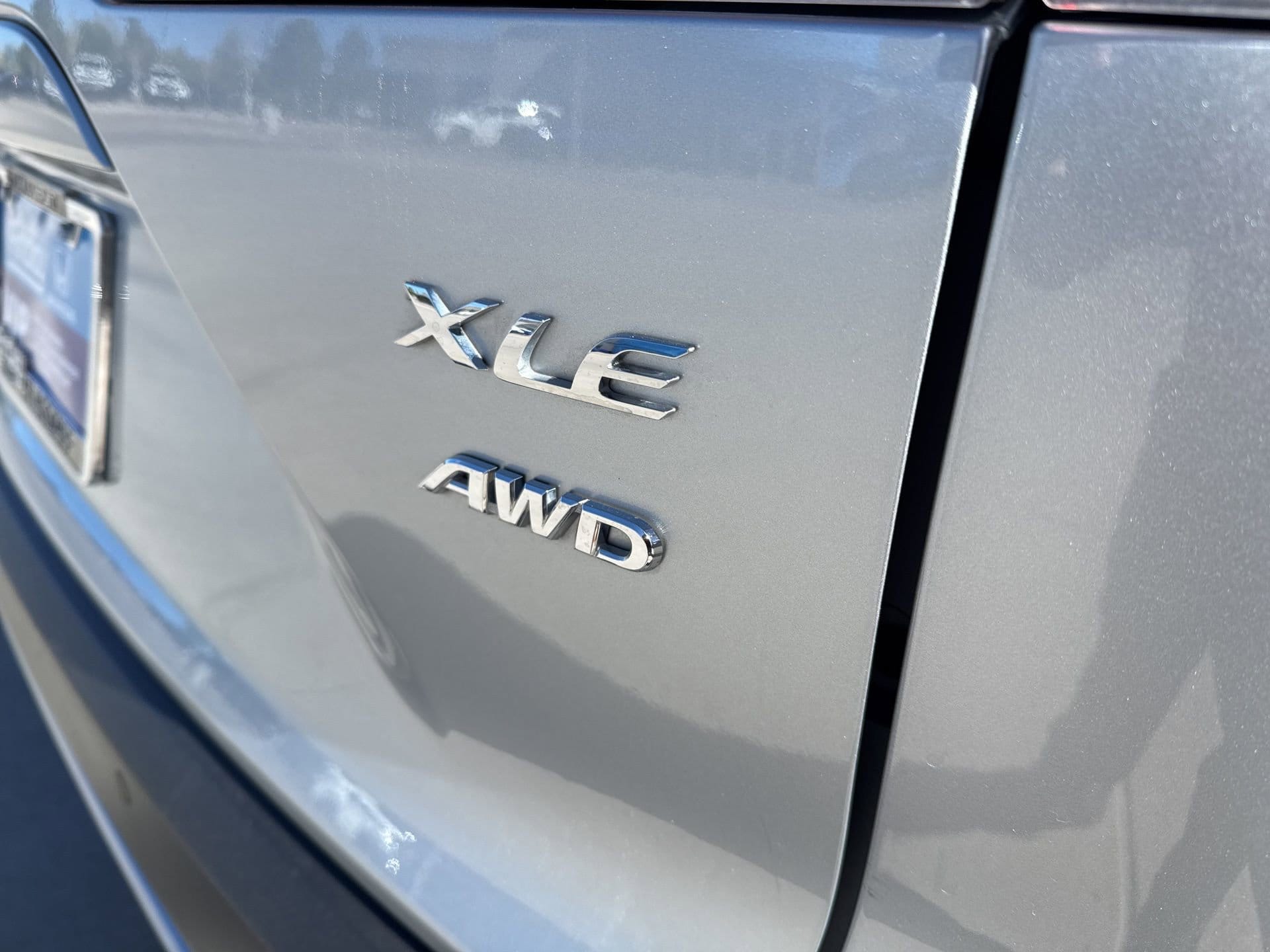 2025 Toyota Corolla Cross XLE - Photo 8