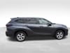 6 thumbnail image of  2025 Toyota Highlander LE