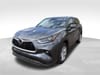 2 thumbnail image of  2025 Toyota Highlander LE