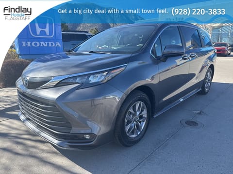 1 image of 2025 Toyota Sienna XLE