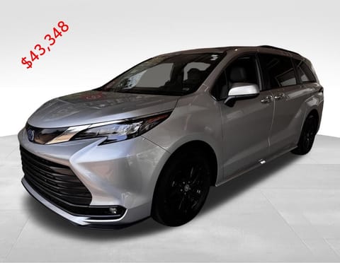 2025 Toyota Sienna XLE