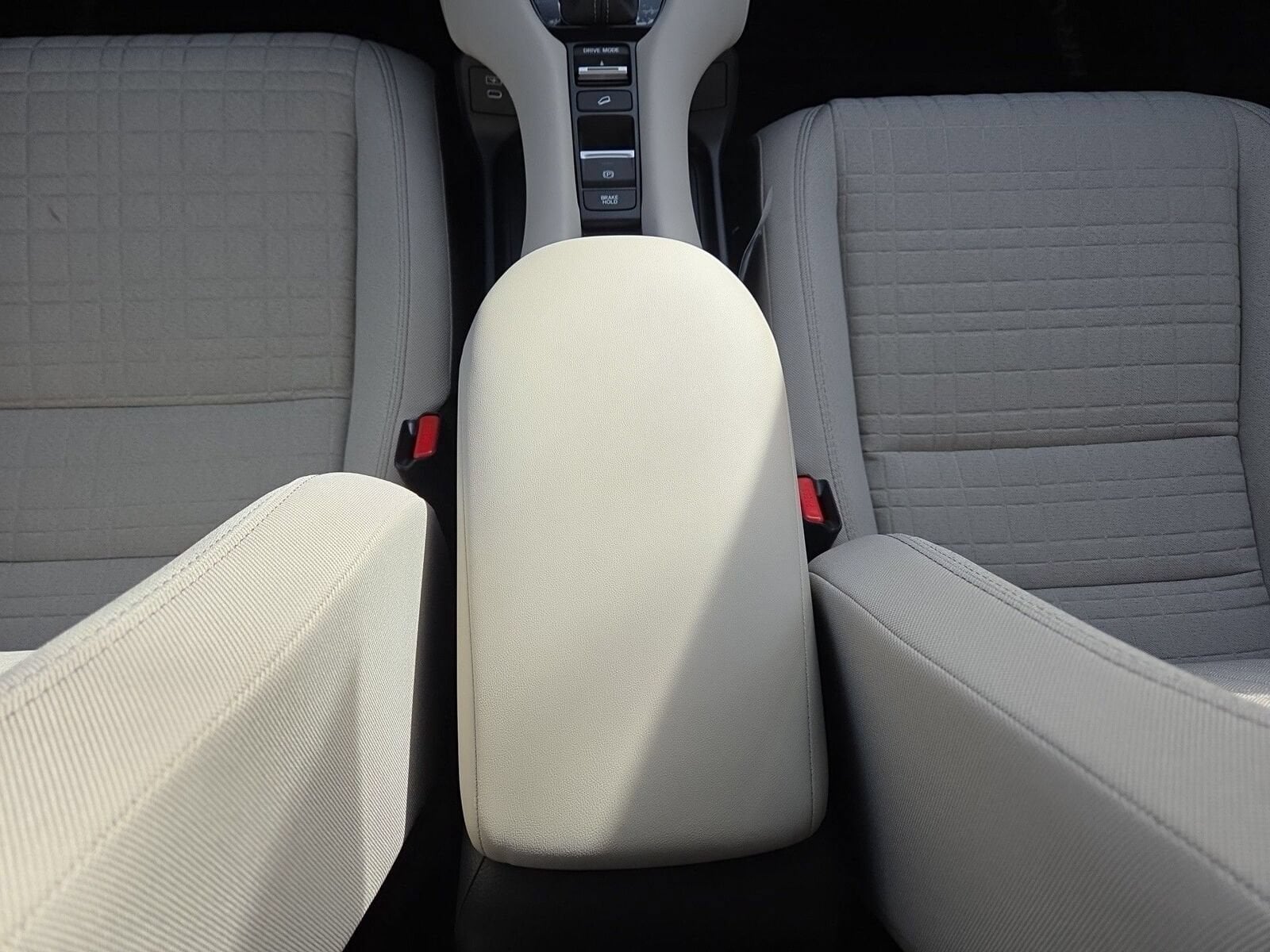 2026 Honda HR-V LX - Photo 24