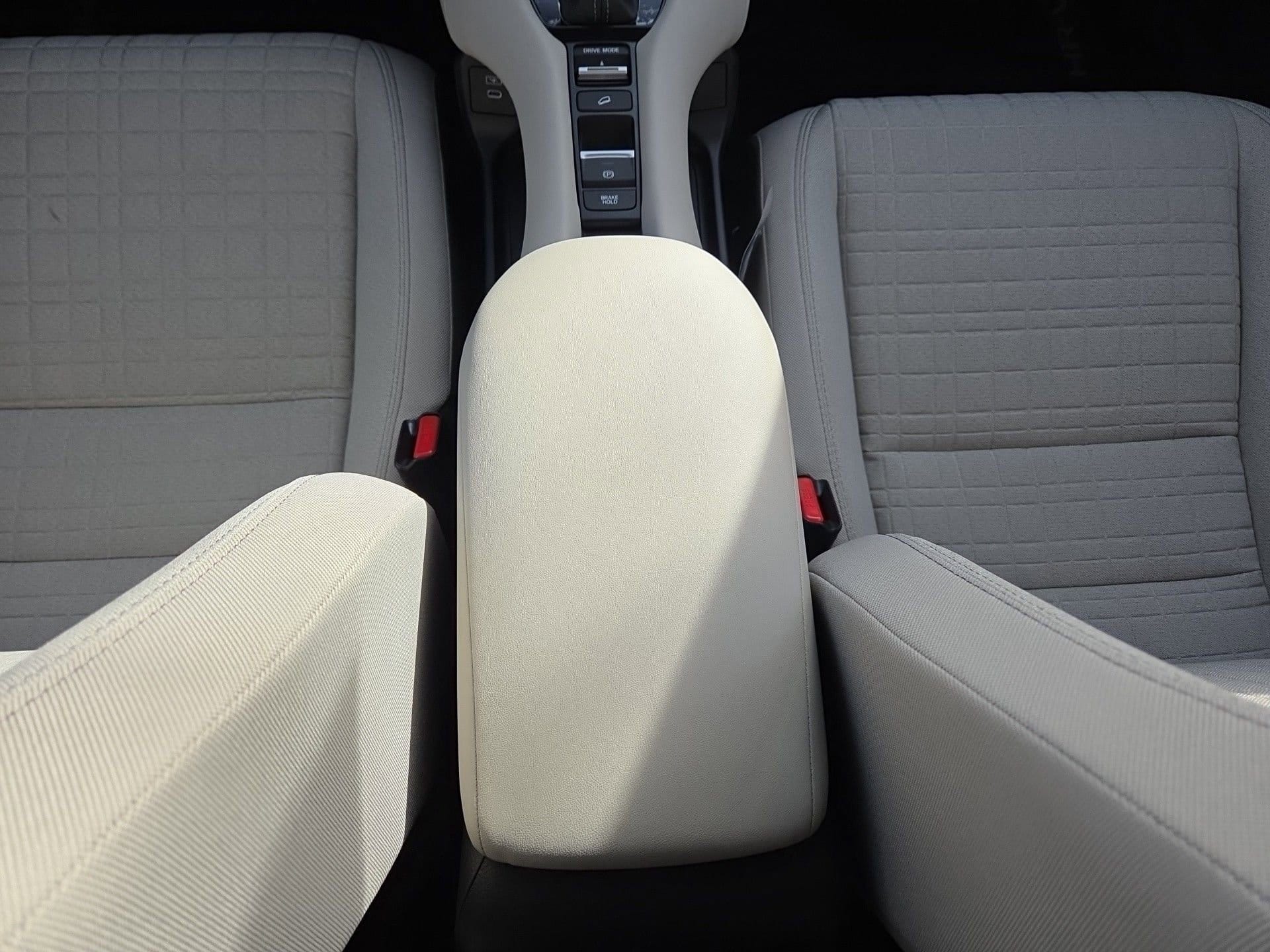 2026 Honda HR-V LX - Photo 24