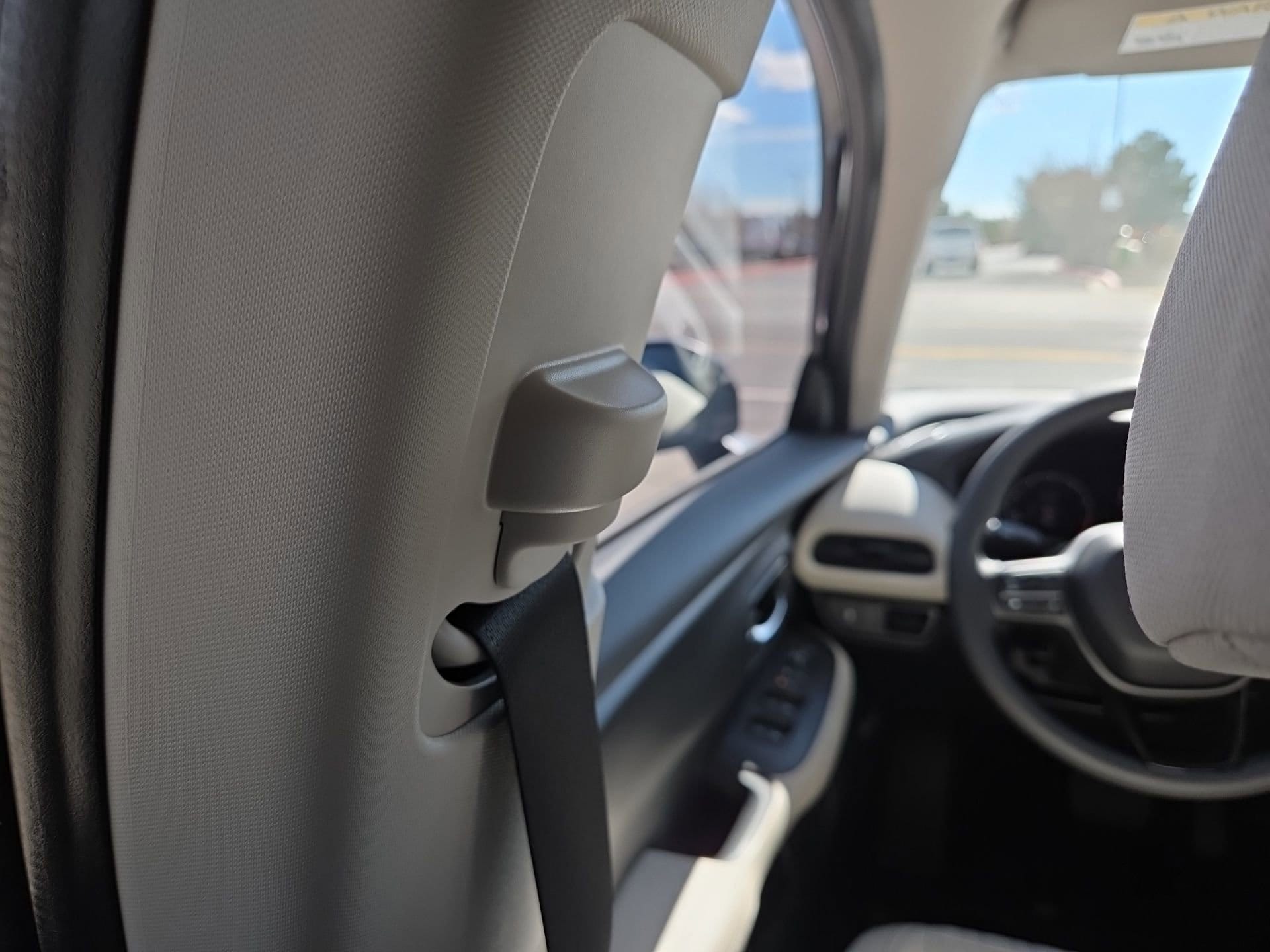 2026 Honda HR-V LX - Photo 15