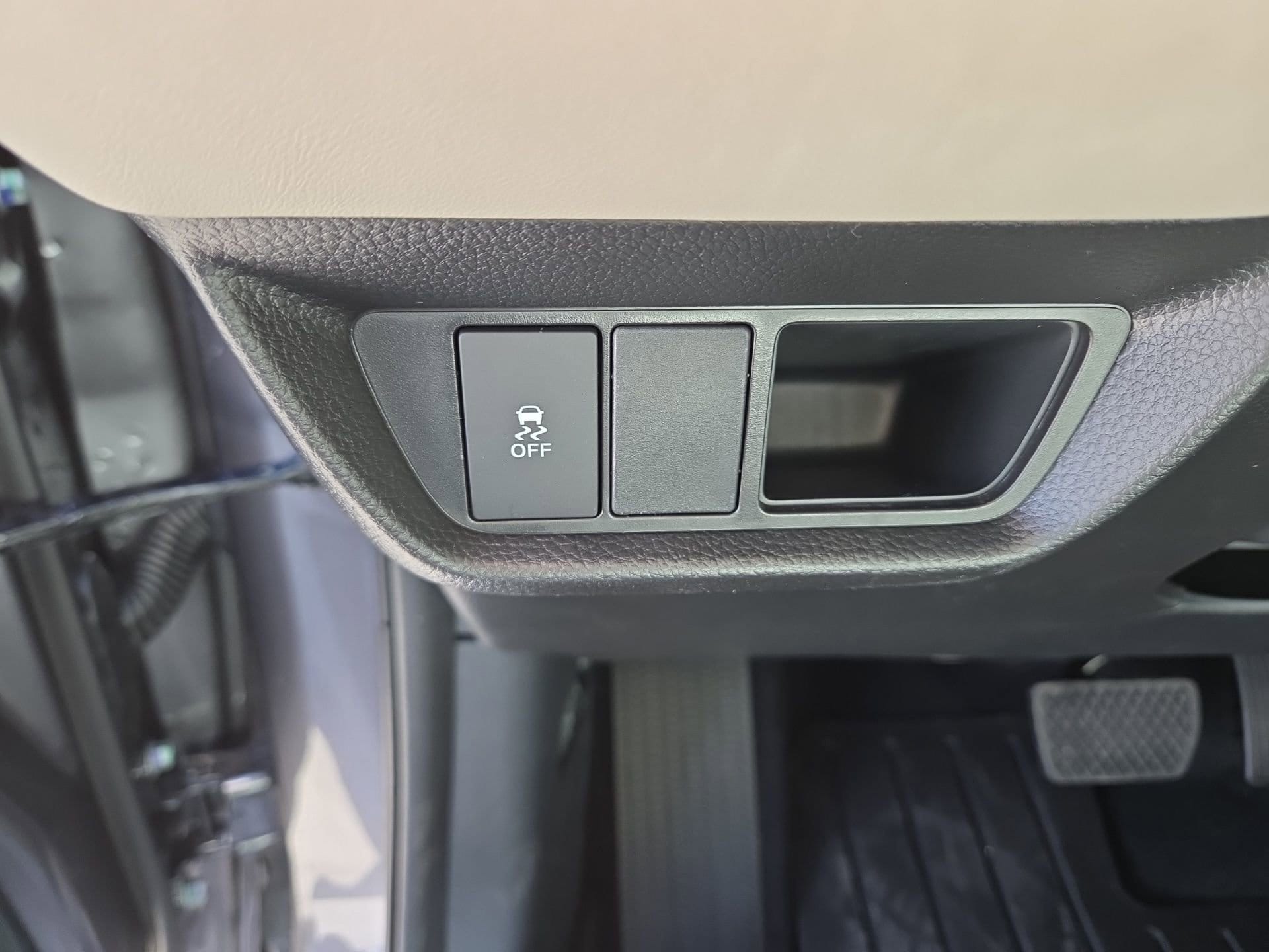 2026 Honda HR-V LX - Photo 12