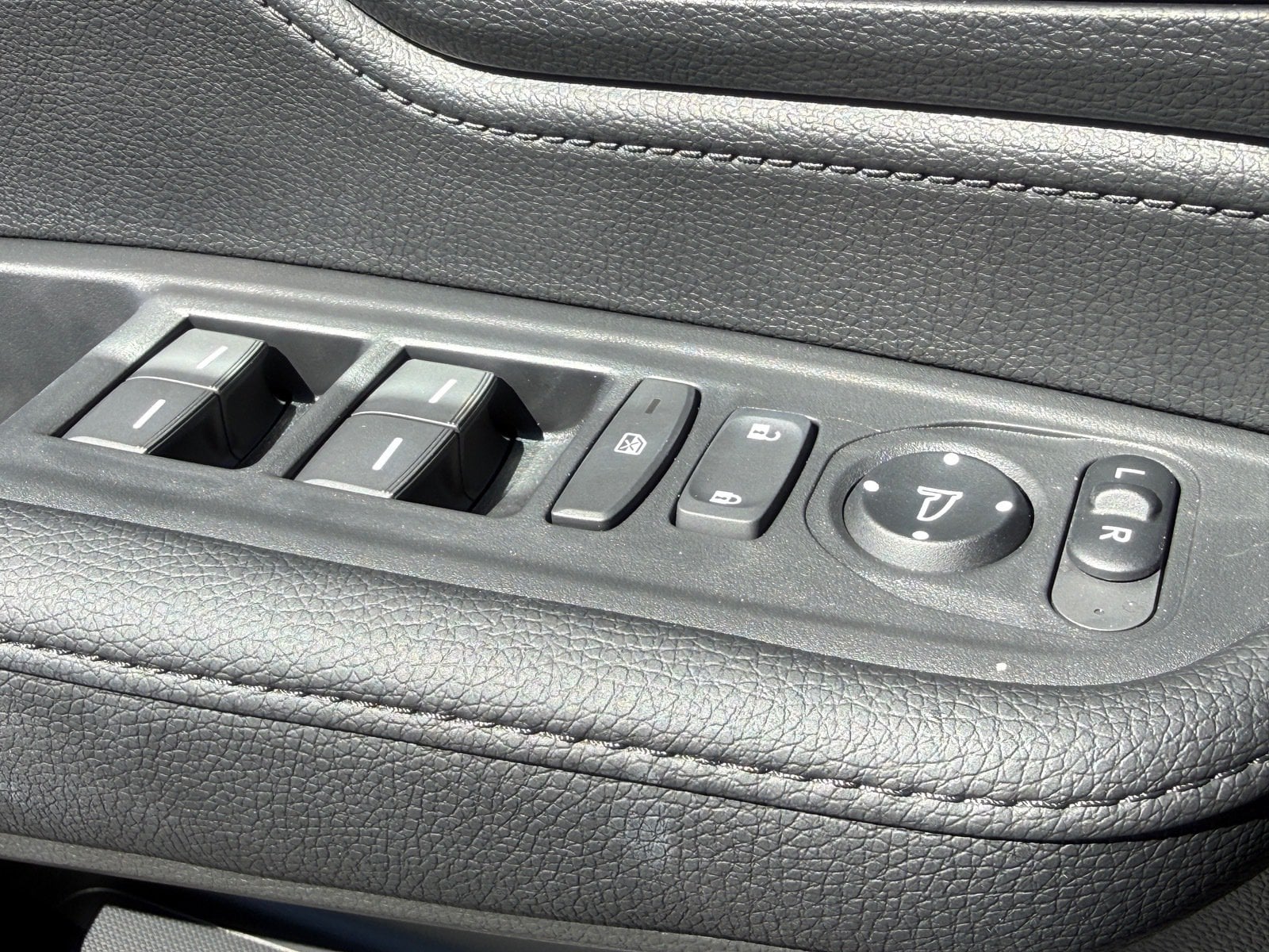 2026 Honda Odyssey Sport L - Photo 32