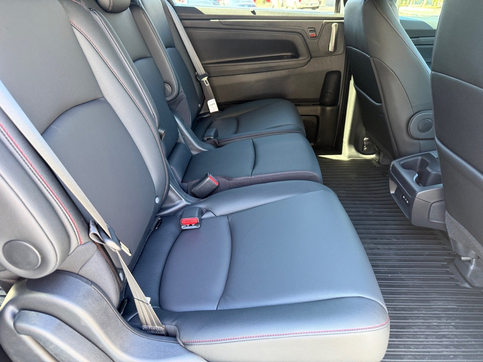 2026 Honda Odyssey Sport L - Photo 11