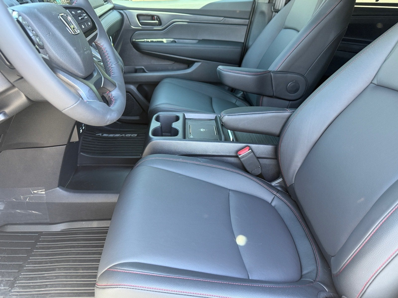 2026 Honda Odyssey Sport L - Photo 18