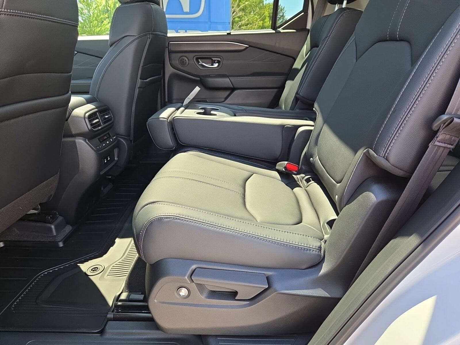 2026 Honda Pilot Touring - Photo 37