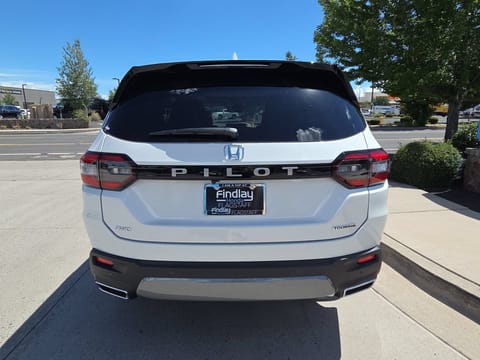 2026 Honda Pilot Touring AWD