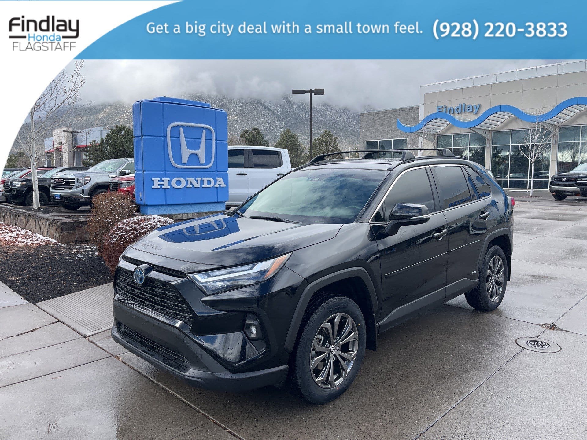 2022 Toyota RAV4 XLE Premium's photo