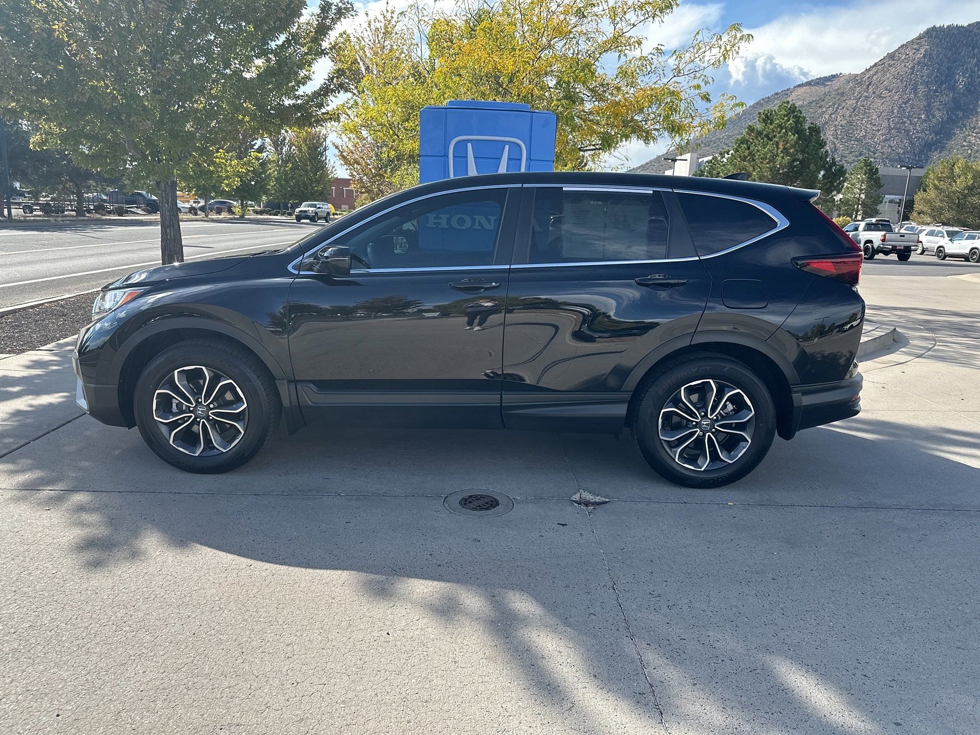 Used 2022 Honda CR-V EX-L with VIN 2HKRW2H82NH605191 for sale in Flagstaff, AZ