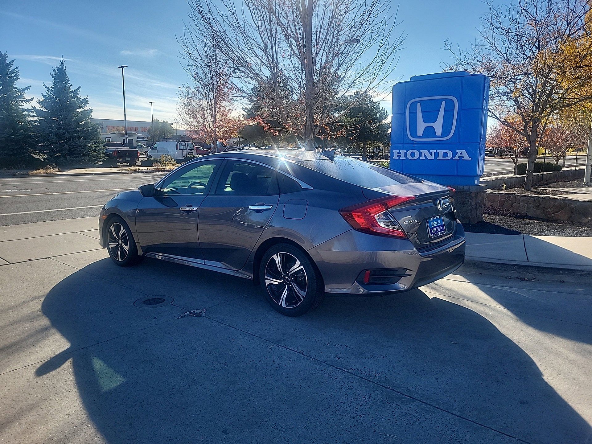 Used 2018 Honda Civic Touring with VIN JHMFC1F9XJX024715 for sale in Flagstaff, AZ