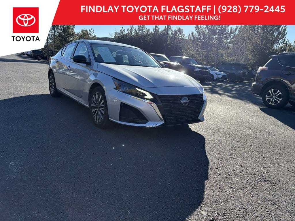 2024 Nissan Altima 2.5 SV photo 2