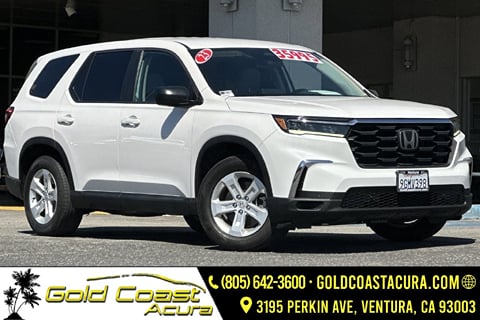 1 image of 2023 Honda Pilot LX