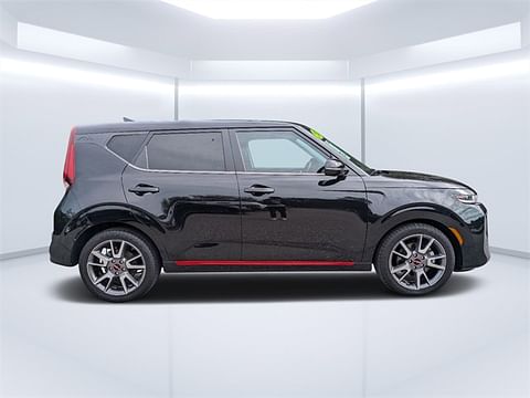 1 image of 2022 Kia Soul Turbo